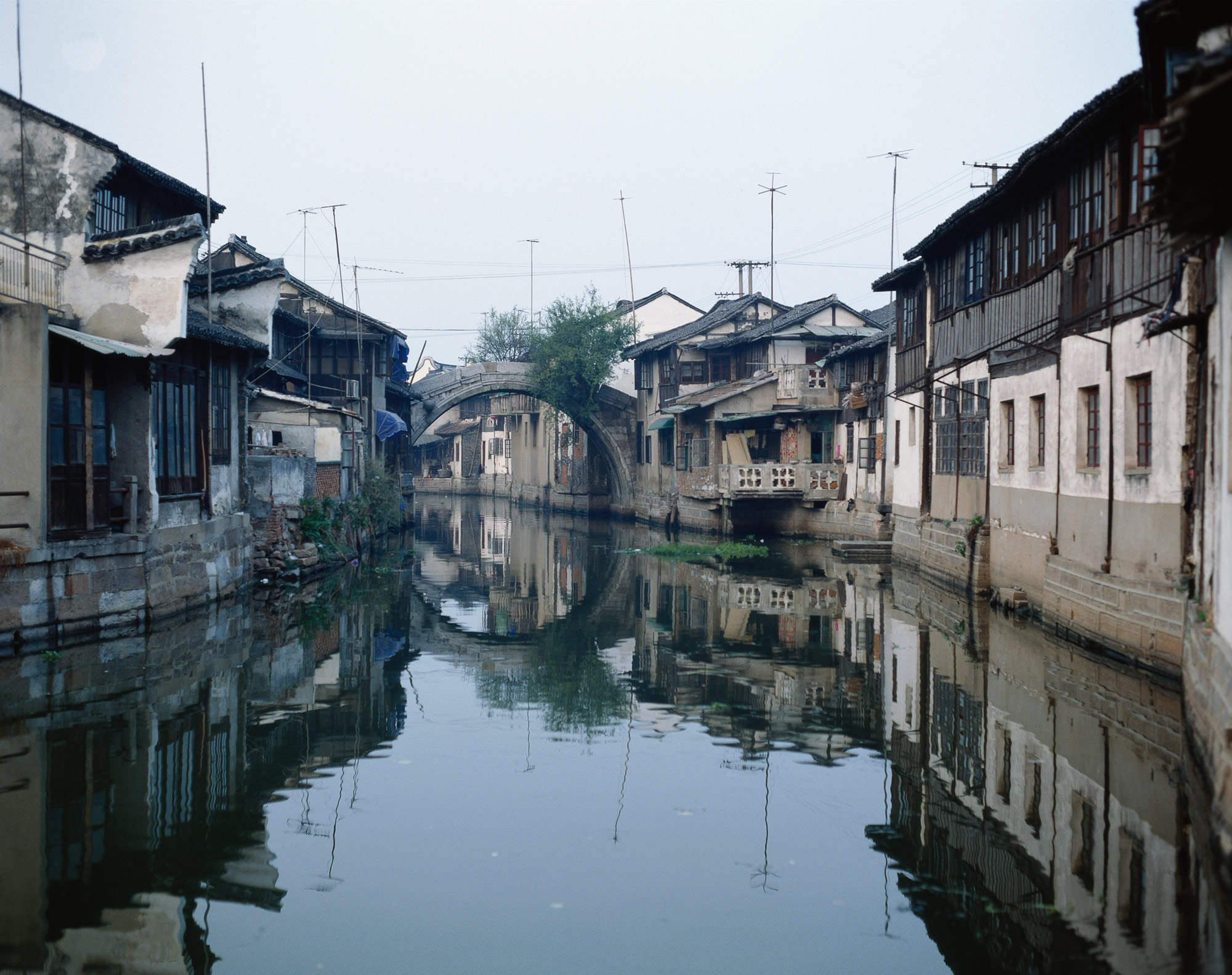 江南水乡西塘河流船只背景图片素材_免费下载_jpg图片格式_VRF高清图片500723295_摄图网