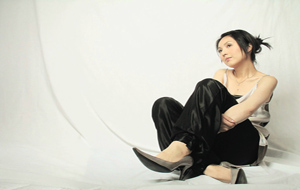 美女杨千玫缒员谥