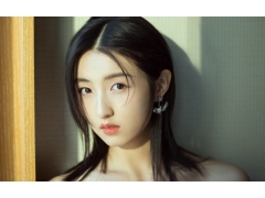  张子枫甜美性感壁纸 