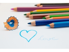  彩色的铅笔 爱心 love 6K设计图片 