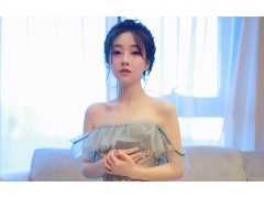  冯提莫甜美性感桌面壁纸 