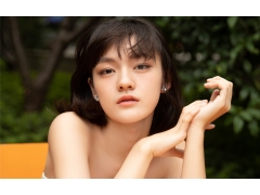  文淇慵懒气质户外写真图片桌面壁纸 